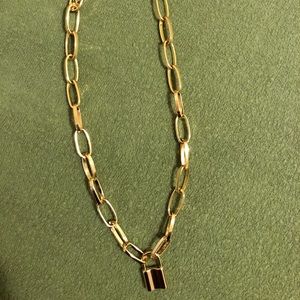 Chain necklace with lock